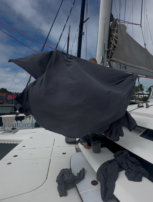 How Do You Do Laundry on a Boat? A Sailor’s Guide